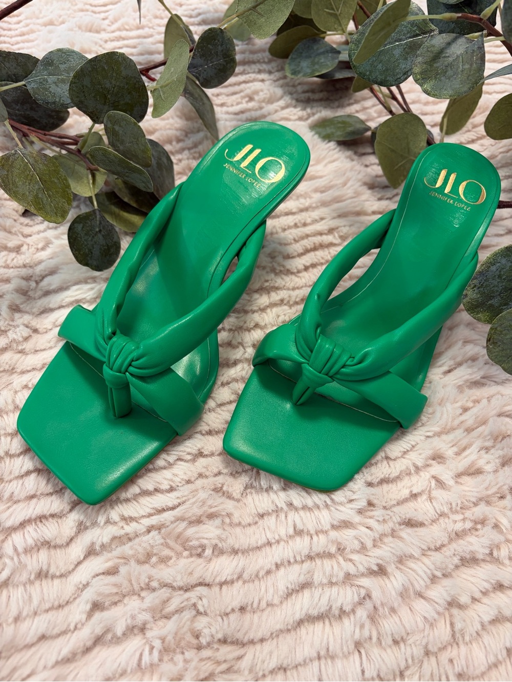 Jennifer Lopez Emerald Green Knotted Toe-Ring Heeled Sandals size 7.5